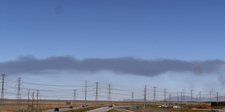 Smoke from Fires in Davis County controlled burns
